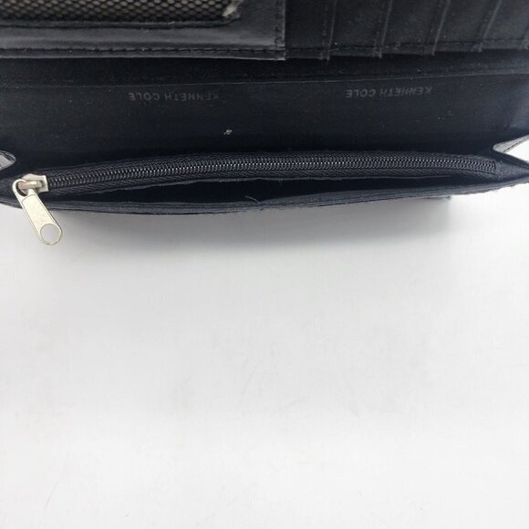 Kenneth Cole Reaction Wallet Black Clutch Trifold Vegan Leather Snap Inside Zip - Picture 4 of 8